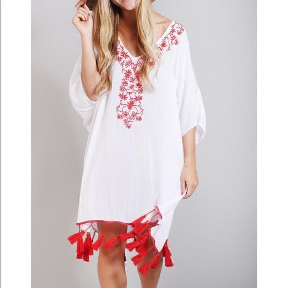 Show Me Your MuMu Mae Mu Tassel Dress in Casa Love Embroidered Flowy lightweight - Picture 2 of 7